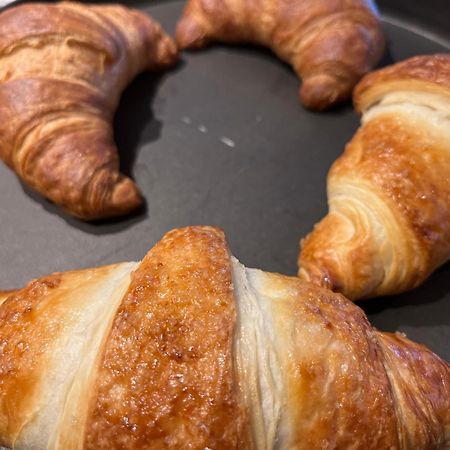 Montegrosso dʼAsti Cascina Giantino Suite Cantina - G A Y - M E N - O N L Y (Adults Only) المظهر الخارجي الصورة
