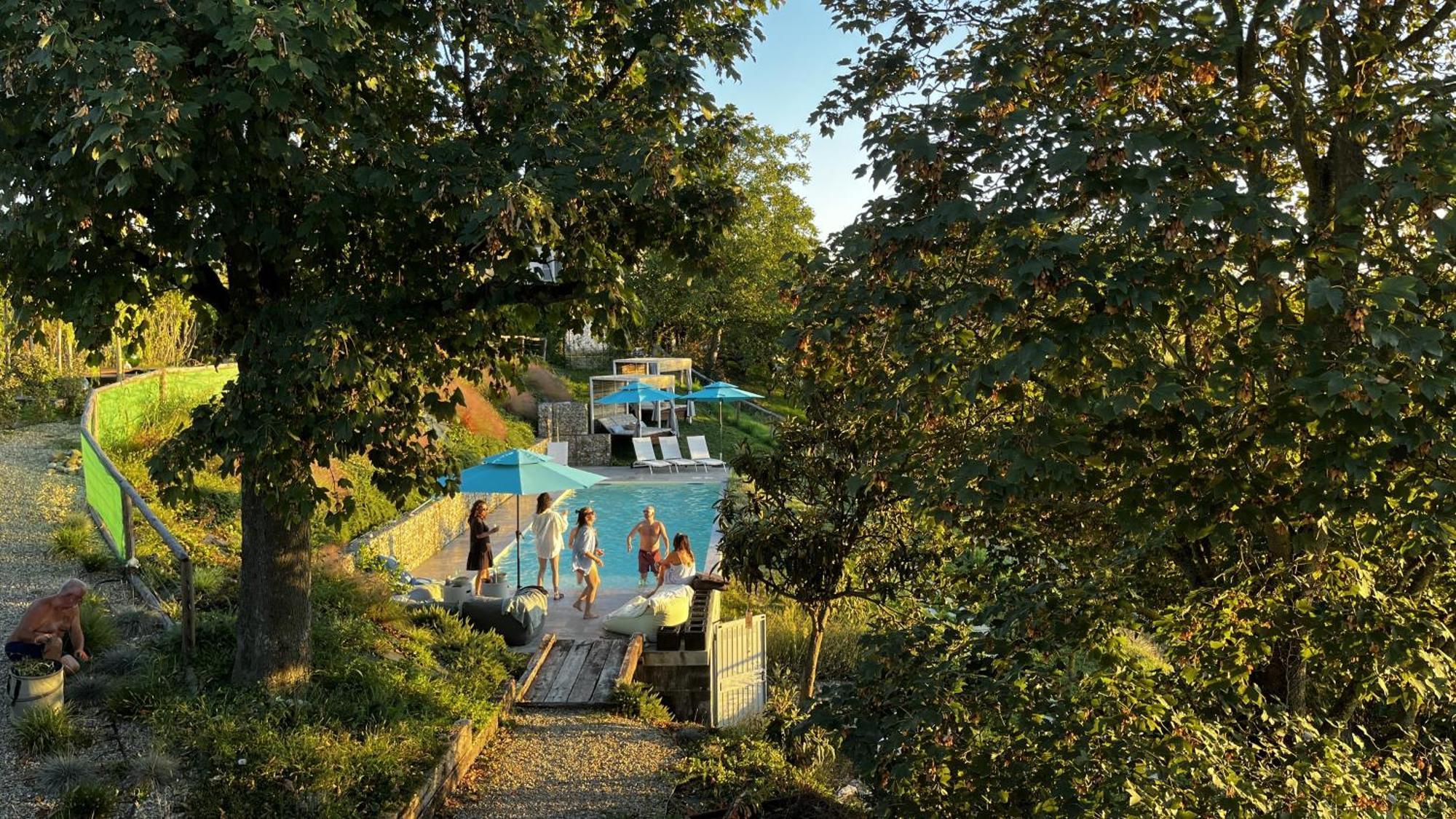 Montegrosso dʼAsti Cascina Giantino Suite Cantina - G A Y - M E N - O N L Y (Adults Only) المظهر الخارجي الصورة